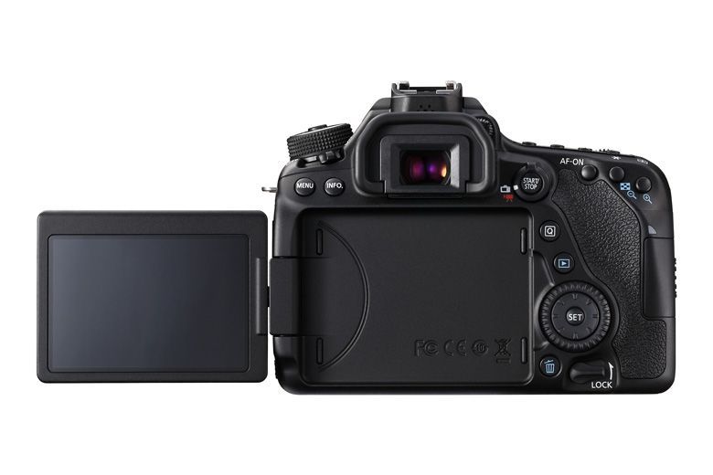 Canon EOS 80D mit aufgeklapptem LCD-Display
